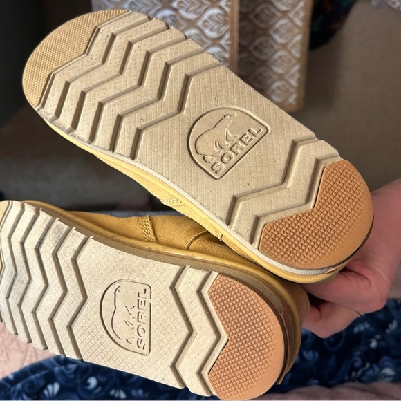 Sorel "The Campus" boot Size 8 - Picture 12 of 13